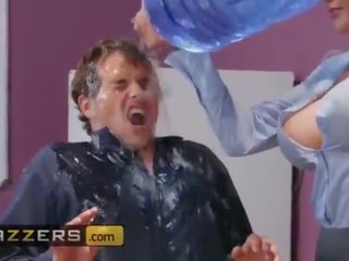 Big Tits at Work - &lpar;Nicolette Shea&comma; Tyler Nixon&rpar; - Water Cooler peter - Brazzers