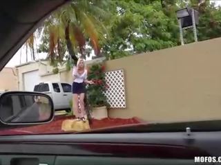 Petite blonde Maddy Rose gets spotted by Homie