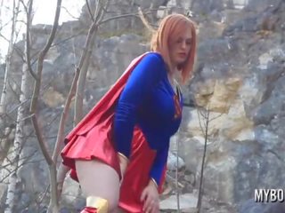 Alexsis faye prsatá superwoman cosplay venkovní hrát