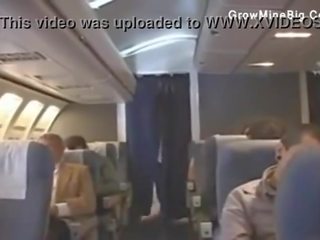 Stüardessa and ýapon boys fuck on plane