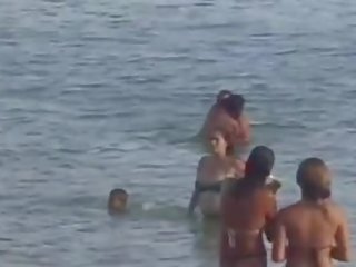 Casal fazendo sexu na praia rio das ostras-rj