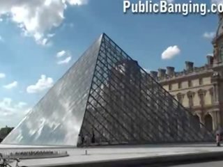 Louvre museum uz parīze publisks grupa sekss video iela trijatā no francūzieši kings tuilerie gardens laba