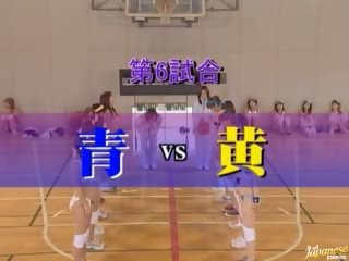 Amatore aziatike vajzat luaj lakuriq basketboll