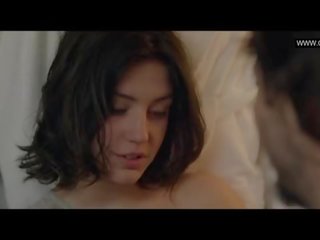 أديل exarchopoulos - عاري الصدر الثلاثون فيلم مشاهد - eperdument (2016)