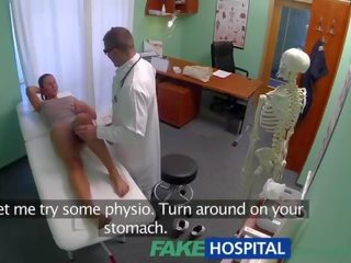 Fakehospital sporco milf adulti film tossicodipendente prende scopata da il dottore