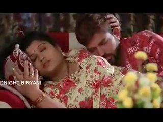 Indiýaly mallu aunty x rated movie bgrade clip with emjekler press scene at ýatylýan otag - wowmoyback