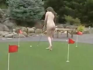 Играя голф за на зрителите!